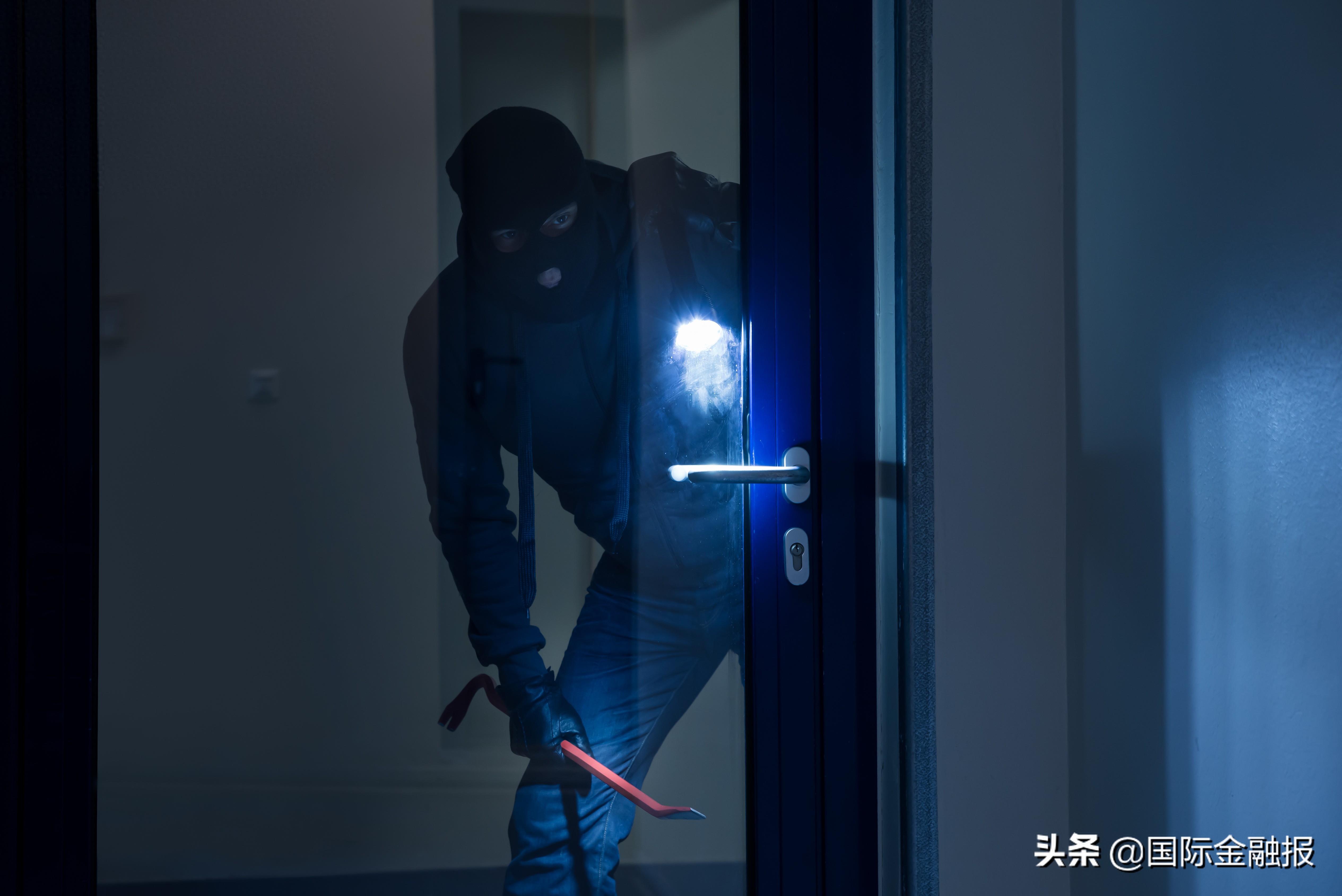 场外配资炒股话术诱人，赖联文获 2 亿资金后却致股价崩了？