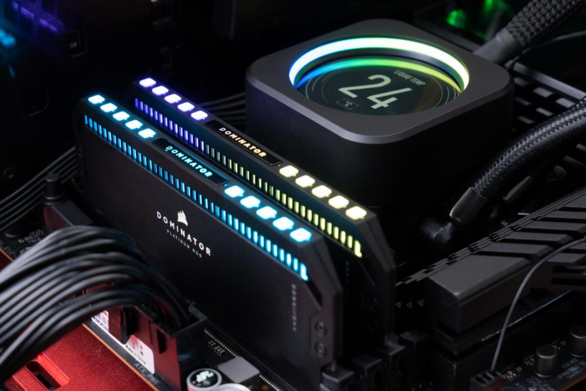 DDR5内存性能表现_美商海盗船铂金统治者RGB 5200评测_美商海盗船内存代理有几家