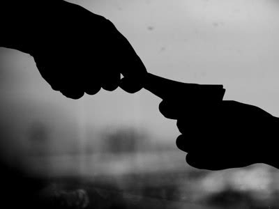 场外配资黑平台被重拳围剿，近200家上黑名单！你的本金还安全吗？