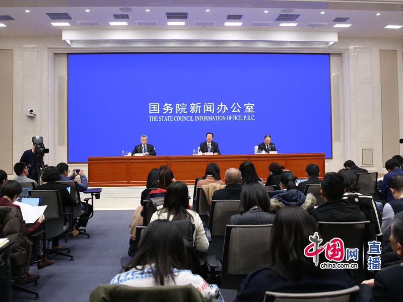 保持土地承包关系稳定并长久不变的意见_2028年非农承包集体地到期后_第二轮土地承包到期后再延长三十年