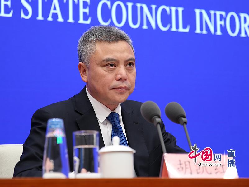 保持土地承包关系稳定并长久不变的意见_第二轮土地承包到期后再延长三十年_2028年非农承包集体地到期后
